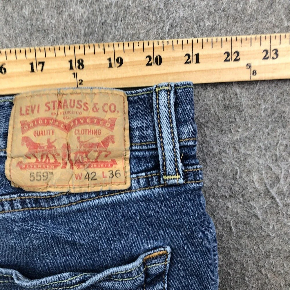 Levis 559 Jeans Mens 42x36 Blue Medium Wash Relaxed Straight Denim Pants Casual